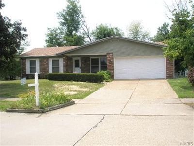 11758 Relay Dr, Bridgeton, MO, 63044