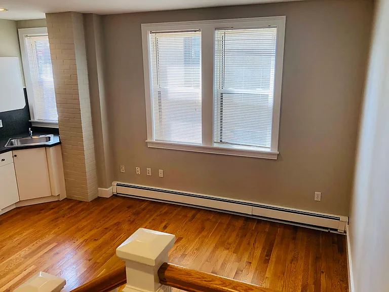 693 Somerville Ave #2 — Photo 4