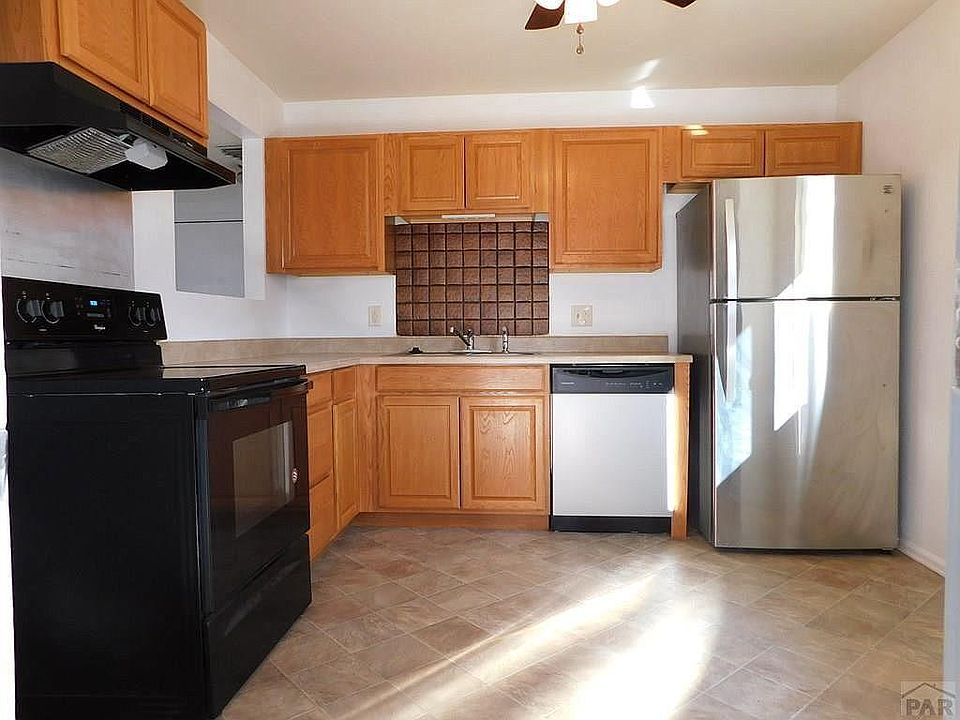 2nd image of 505 Bridgeport Cir