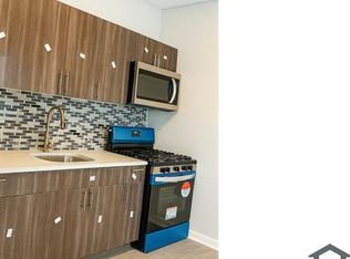 639 Barnum Ave #1R, Bridgeport, CT 06608