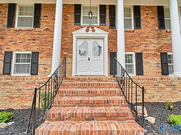 3rd image of 8007 Greenwillow Ct SE
