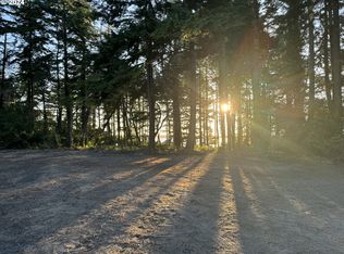 1210 Seagate Ave, Coos Bay, OR 97420