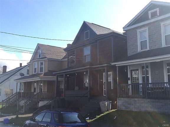 2nd image of 158 E Bissell St #60