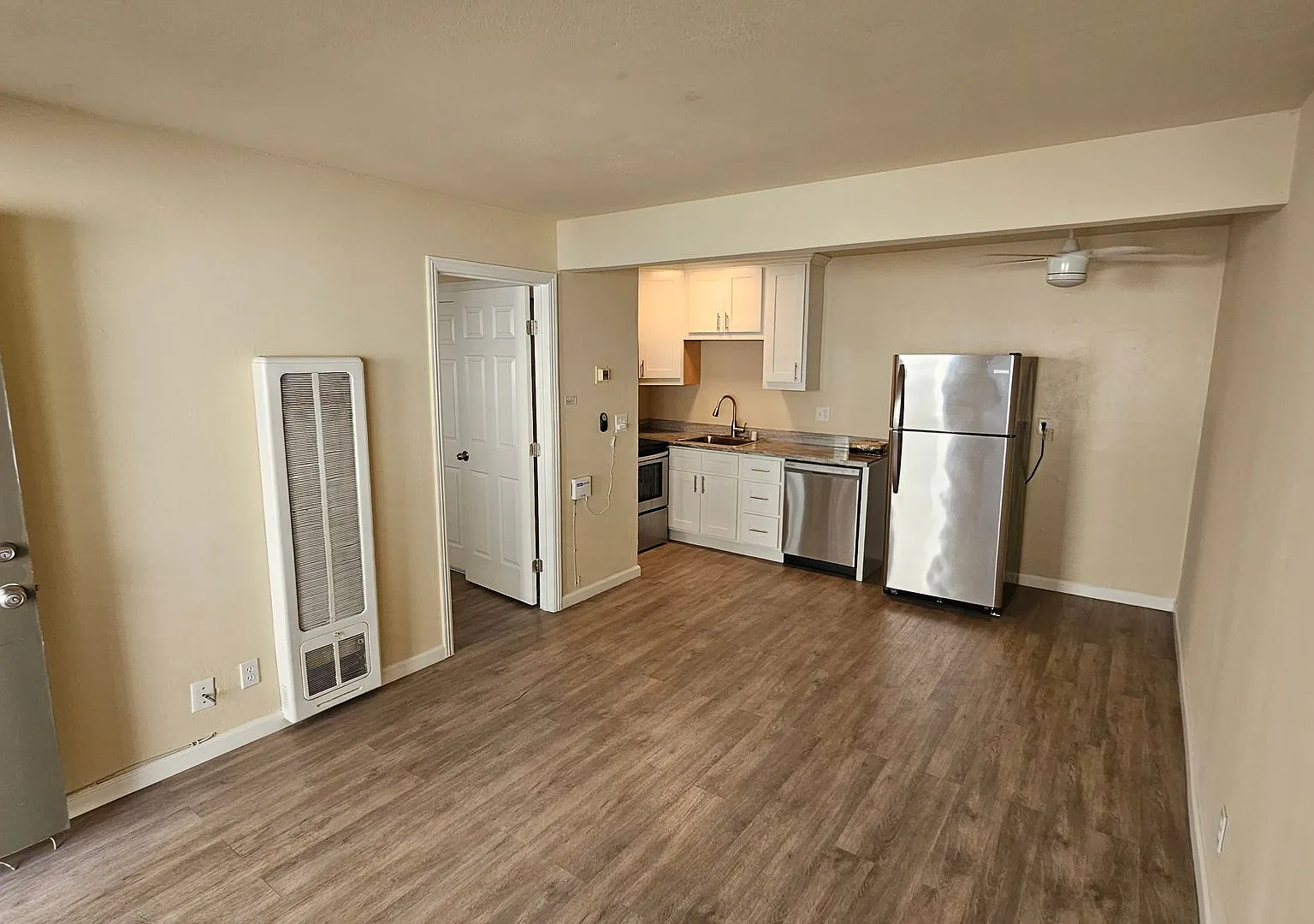 015 - 255 N 3rd Street — Photo 1