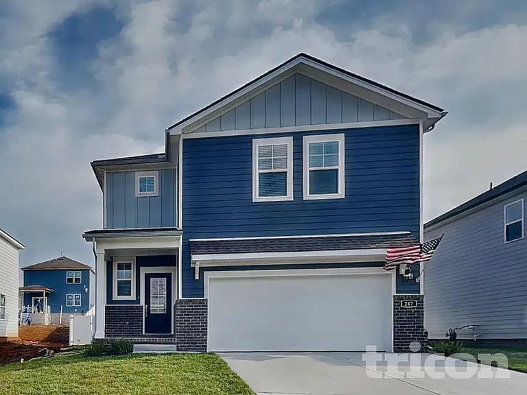 247 W Millbrook Dr — Photo 2