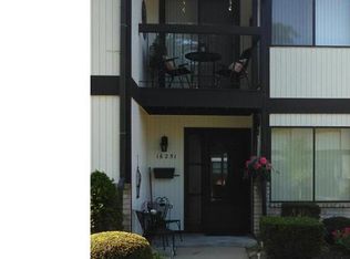 16251 Heather Ln #D1, Middleburg Heights, OH 44130