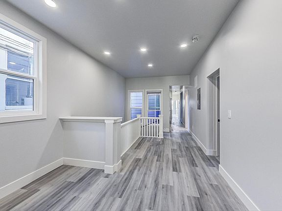 5th image of 811 Oak St
