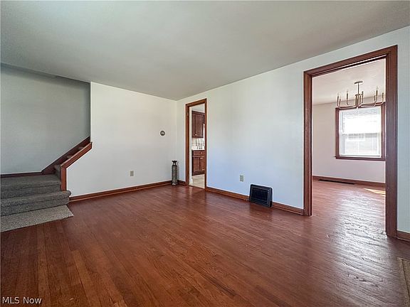 2nd image of 1087 Perkinswood Blvd SE