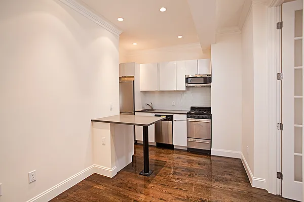 Rented by Dallien Realty Limited Liability Company | media 36