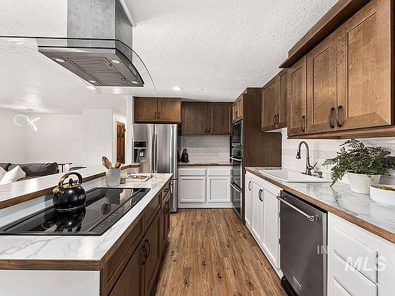 4th image of 4302 W Meriwether Dr