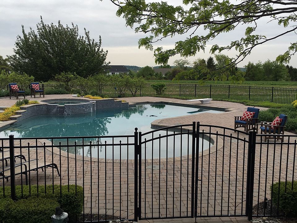 2nd image of 4663 Durham Rd