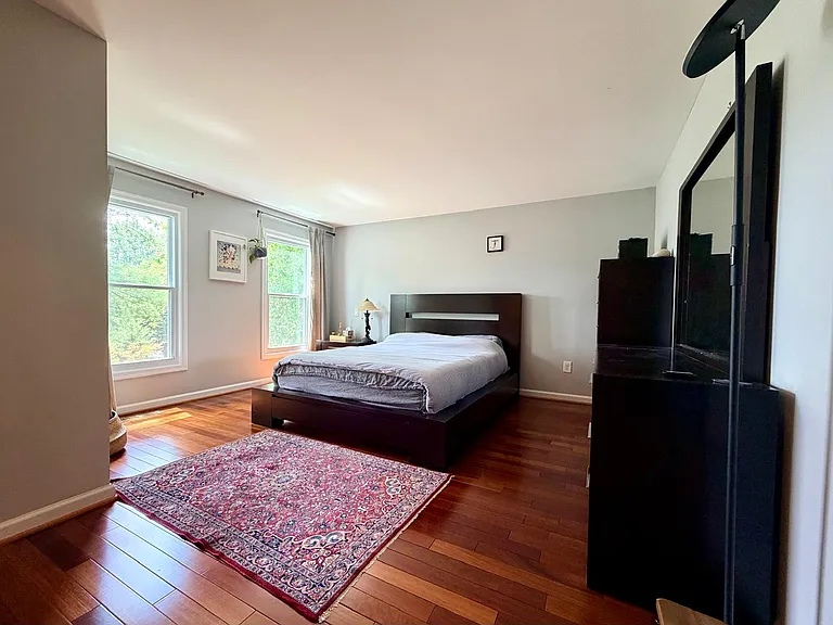 12904 Missionwood Way — Photo 8