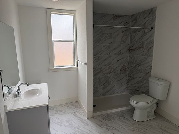 5th image of 8632 Sunset Ave #8636