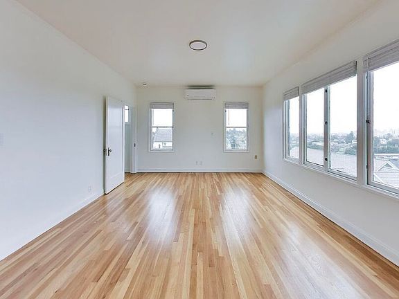 3rd image of 3719 Emerson St APT 9