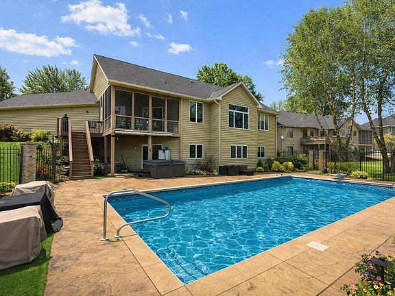 2nd image of 1603 Goldenrod Ct