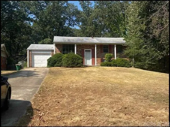 7300 Evergreen Dr, Little Rock, AR 72207