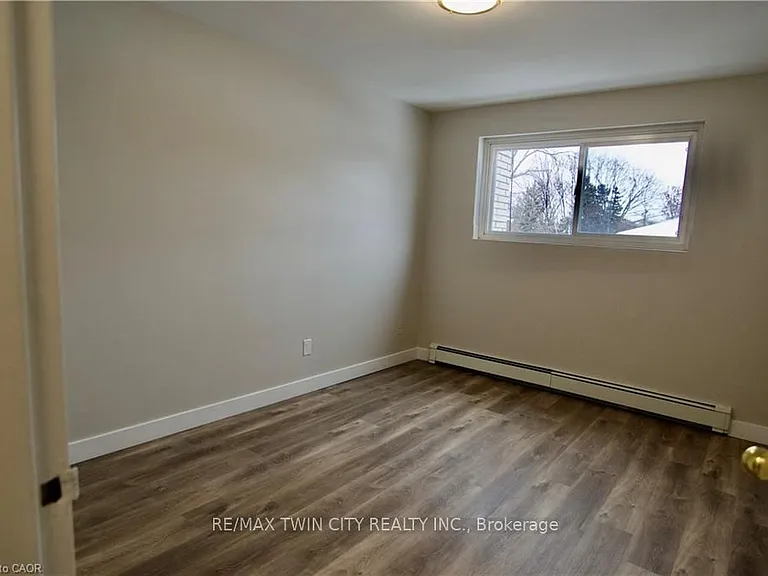 122 6th Ave #304 — Photo 14