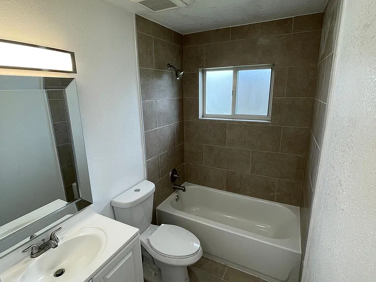 20817 SW 114th Ct — Photo 7
