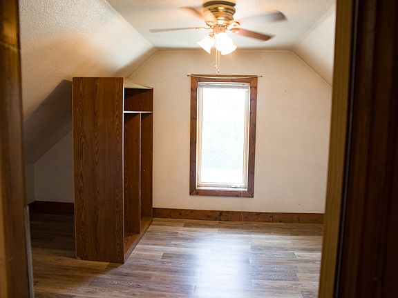 4th image of 1309 E Hennepin Ave #2