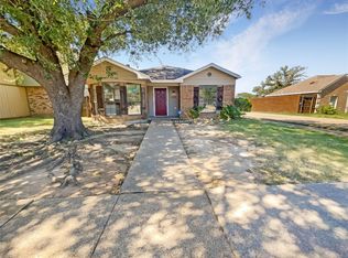 1739 Leroy Rd, Dallas, TX 75217