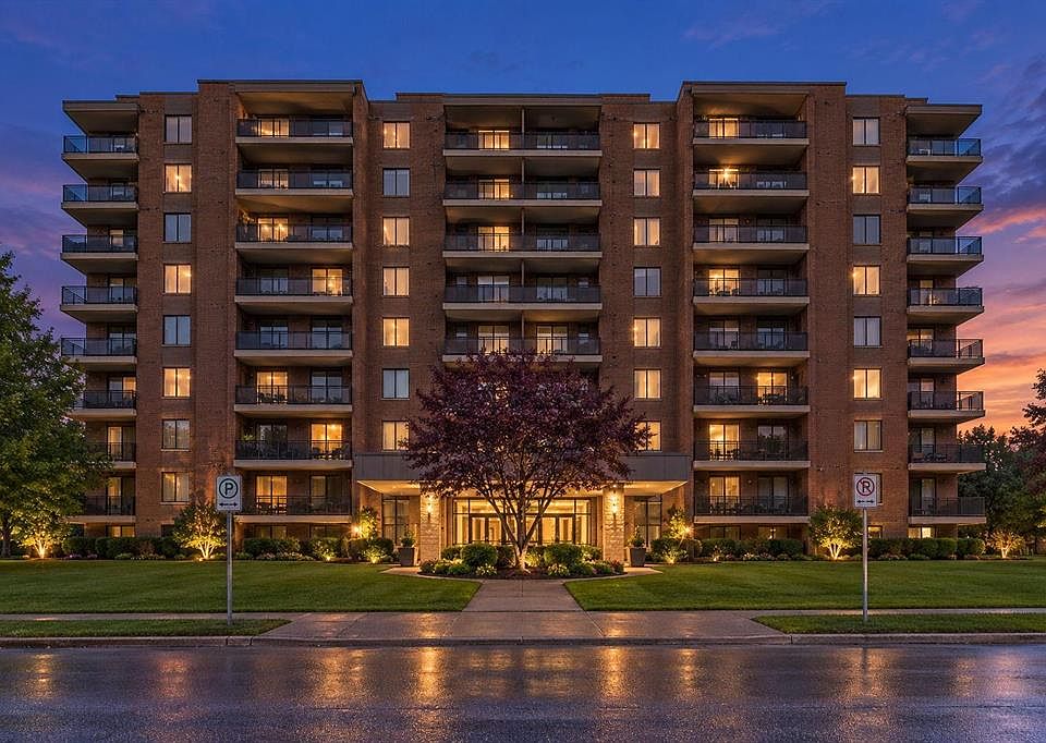 1st image of 1335 N 12th Ave SW #305
