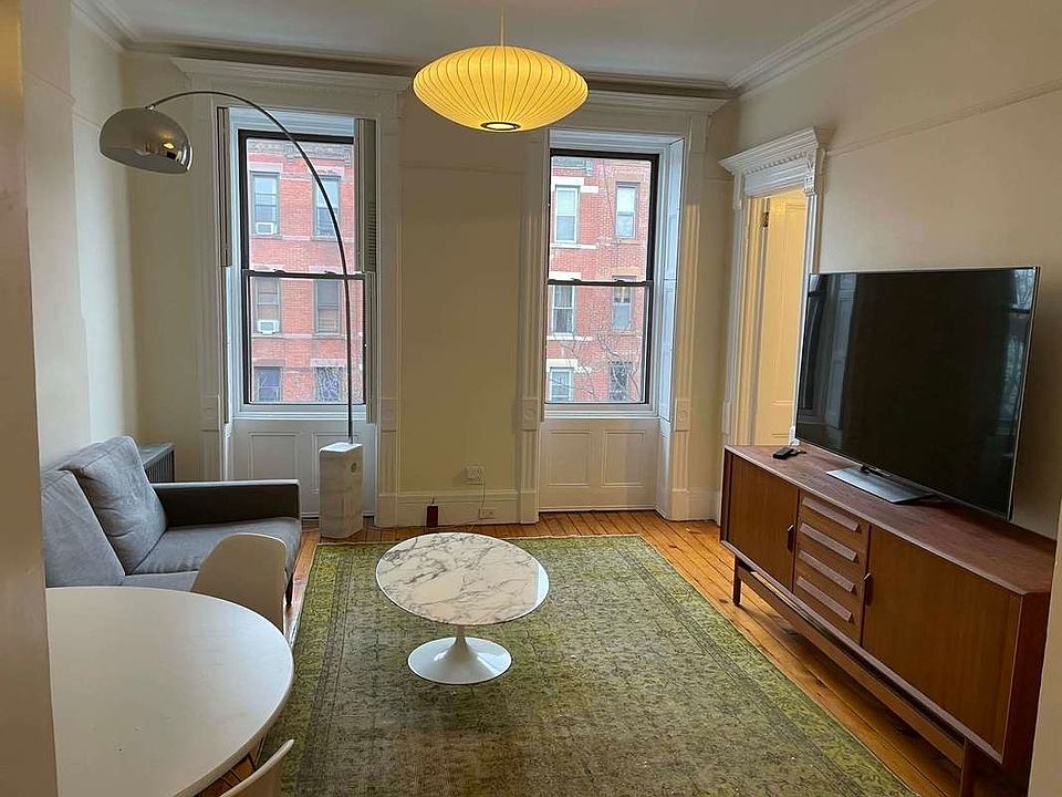 1st image of 380 13th St APT 3