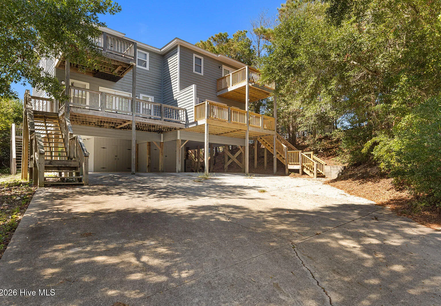 3 bed, 2.5 bath, $2,650 — Photo 1