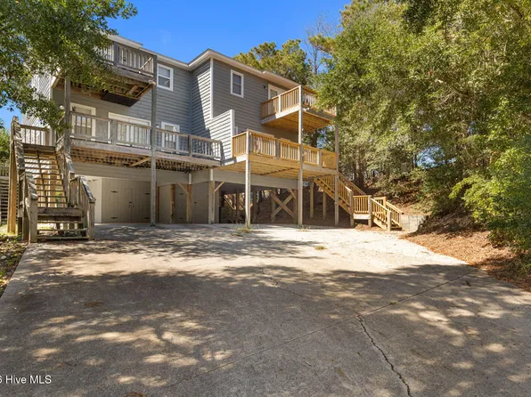 123 Jackson Ave #B, Emerald Isle, NC 28594