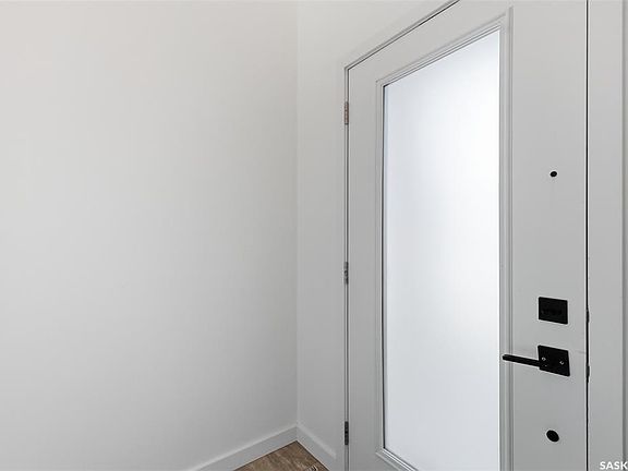 3rd image of 315 Underhill BEND