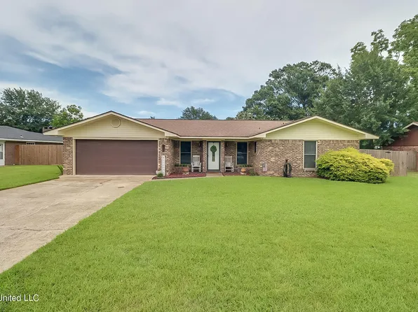 112 Kuyrkendall Pl, Long Beach, MS 39560