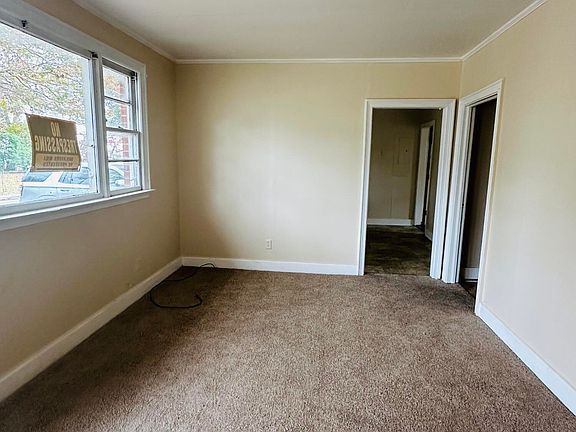 3rd image of 107 Speed Street