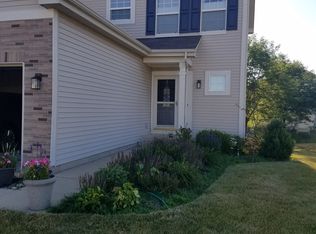 1841 S Fallbrook Dr, Round Lake, IL 60073