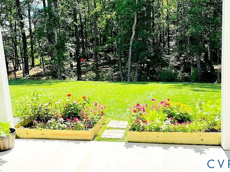10518 Seneca Falls Pl — Photo 18