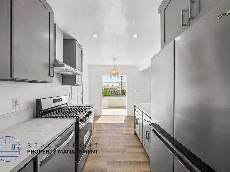 1603 Idaho Ave — Photo 19