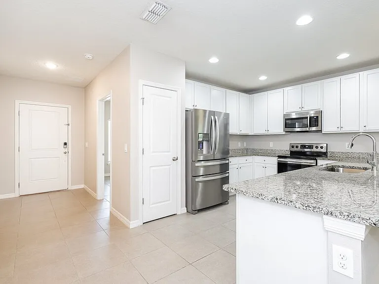 830 Hazel Grove Ct — Photo 8