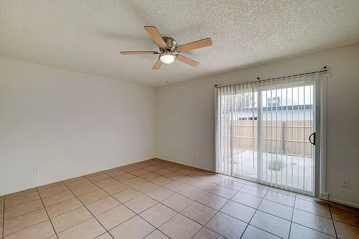 5736 N 68th Dr — Photo 11