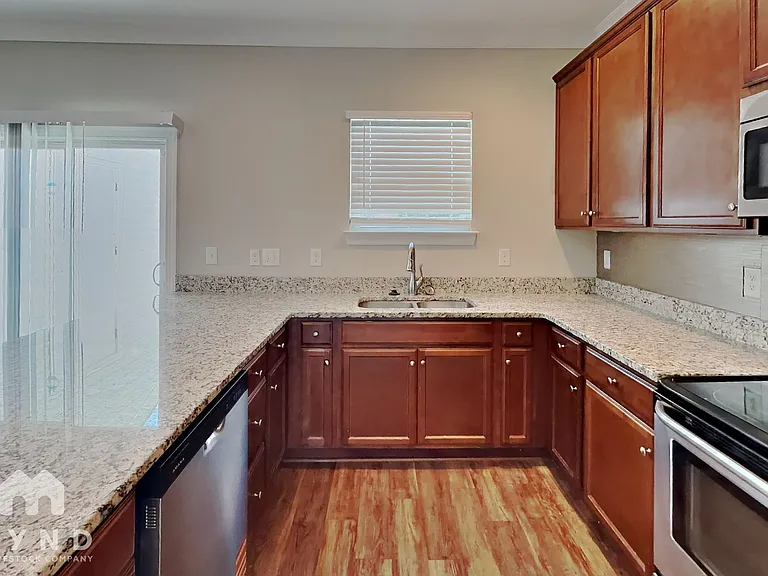 351 Halton Crossing Dr SW — Photo 5