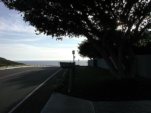 2nd image of 29377 Cliffside Dr