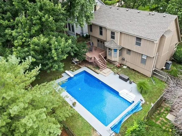 13942 W 113th St, Olathe, KS 66215