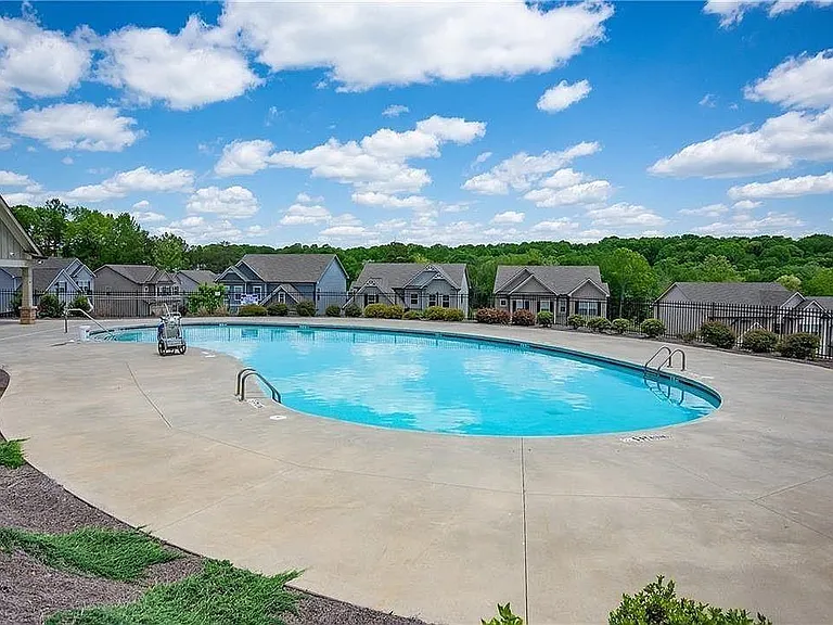 7490 Silk Tree Point — Photo 33