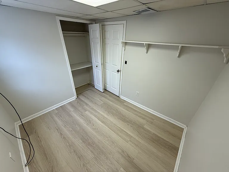 2680 Mott Ave — Photo 16