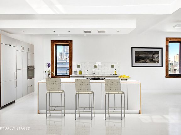 2nd image of 451 Broome St Ph W