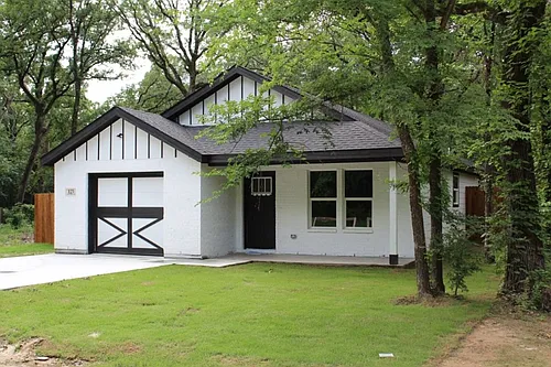 125 Chapperall Dr Photo 1