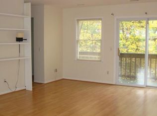 8 Taylor Ave APT 4, Norwalk, CT 06854