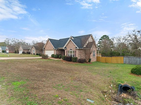 2nd image of 16 Woodside