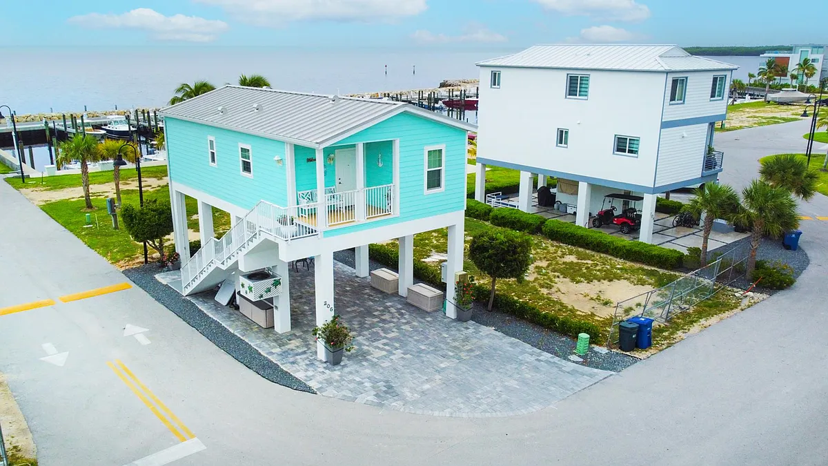 Building Photo - 94825 Overseas Hwy #206
