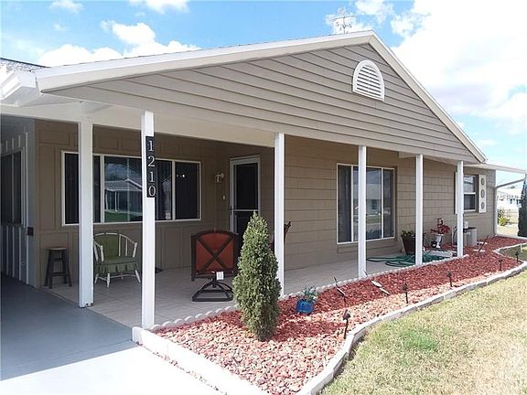 2nd image of 1210 Simmons Way