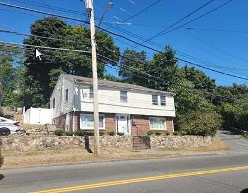 2nd image of 253 Lincoln Ave