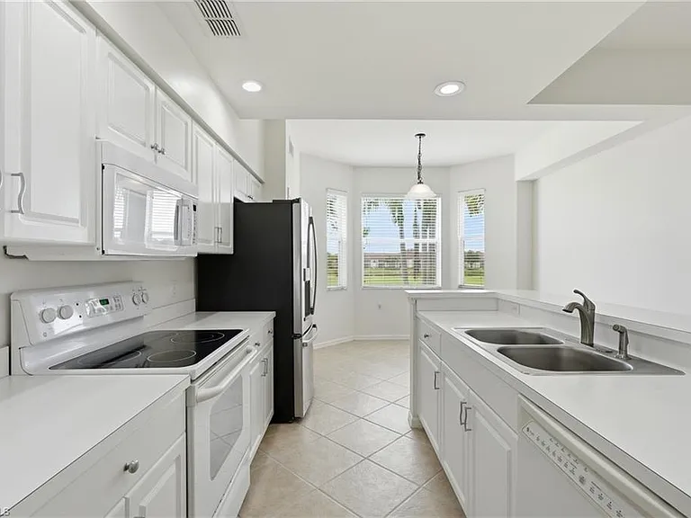 2710 Cypress Trace Cir #3021 — Photo 16