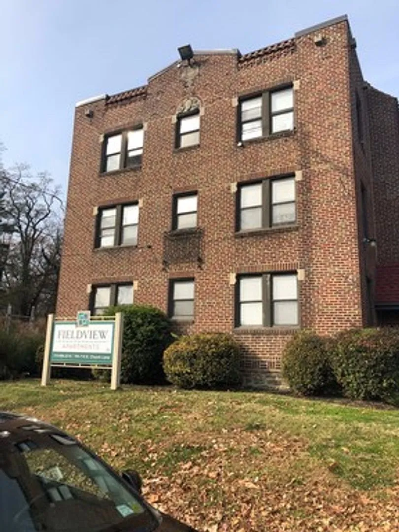 Fieldview Apartments — Photo 2